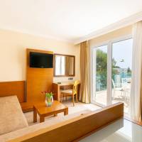 Suite (2 Adults + 1 Child)