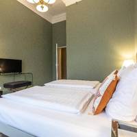Room #6162547