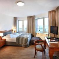 Large Double or Twin Room with Kitchenette
