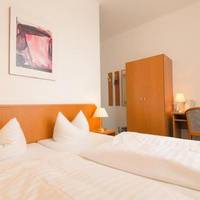 Room #18391411