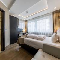 Room #125730012