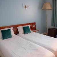 Double or Twin Room with Private Bathroom