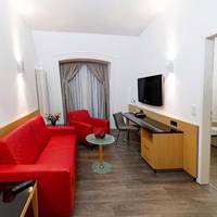 Room #6134419
