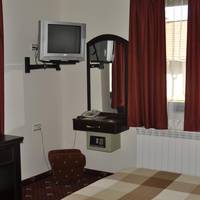 One-Bedroom Suite with Spa Bath