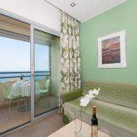 Premium Twin Room with Extra Bed