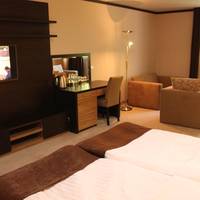 Deluxe Double Room with Sofa Bed and Free Parking