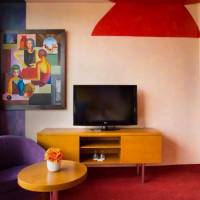 Room #2459813
