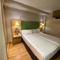 Interior Twin Room with Shower
