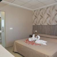 Room #9339148