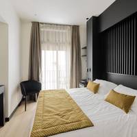 Double Room with Balcony and Side Sea View