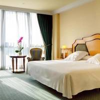 Room #9280242