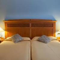 Room #1943228