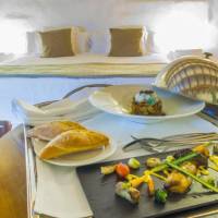 Room #30253809