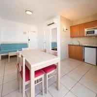 Room #9294327