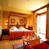 Room #1495832