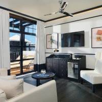 Room #9061077