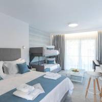Deluxe Family Suite