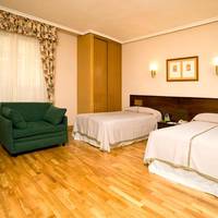 Room #9127438