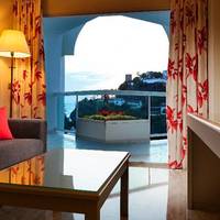 Room #9173838
