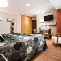 Room #9358045