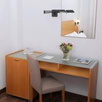 Room #9358046