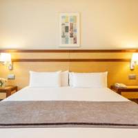 Room #9036453