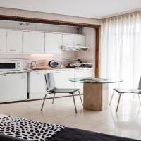 Room #9108578
