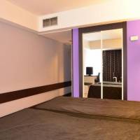 Room #9021610