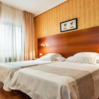 Room #27946314