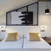 Room #9396105