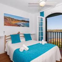 Room #1845744