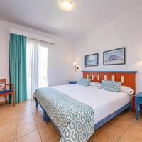 Room #9296545