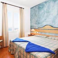 Room #9296553