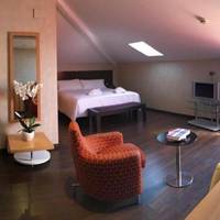 Room #9259531
