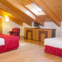Room #1419333