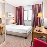 Room #9027955