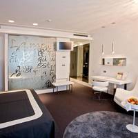 Room #9060030