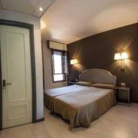 Room #9455811