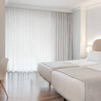 Room #1270252