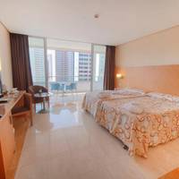 Room #1298827