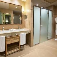 Room #9123768