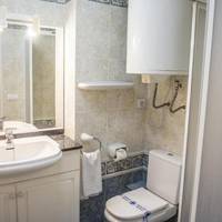 Room #4708714