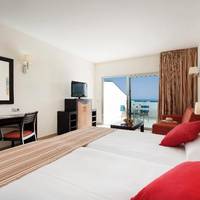 Room #1261037