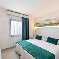 Room #9430482