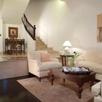 Room #18958919