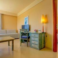Room #18917719