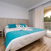 Room #9296635