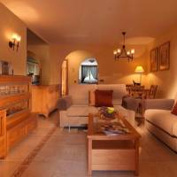 Classic Extra Two-Bedroom Apartment with Terrace