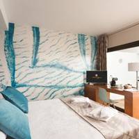 Room #28800261