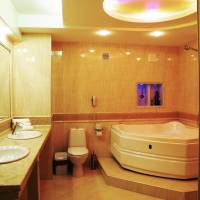 Deluxe Suite with Balcony